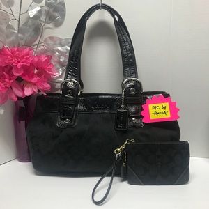 COACH SOHO Signature Black Purse & Wristlet SET
